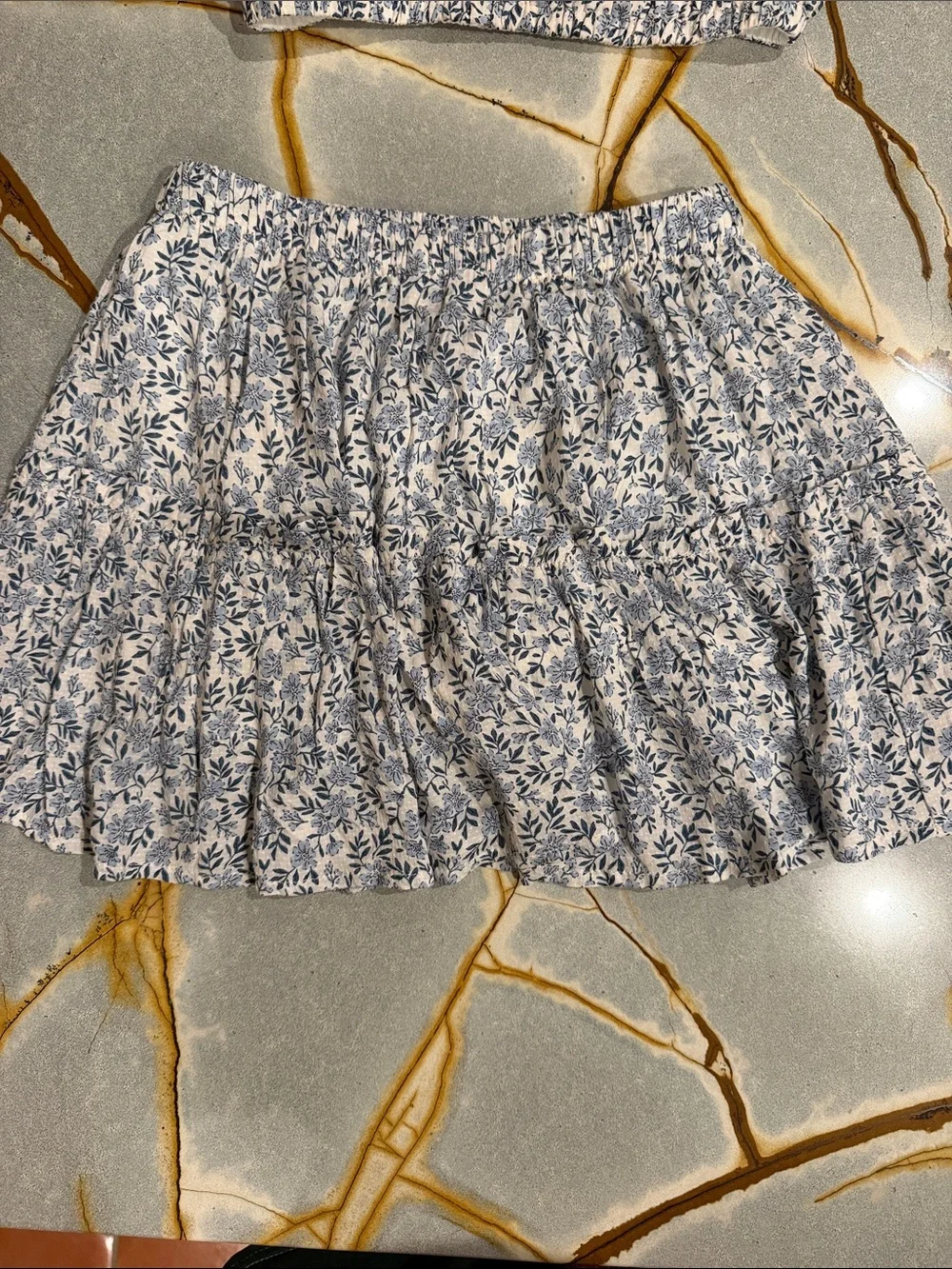 Two-Piece Floral Crop Top & Skirt Set - Blue & White